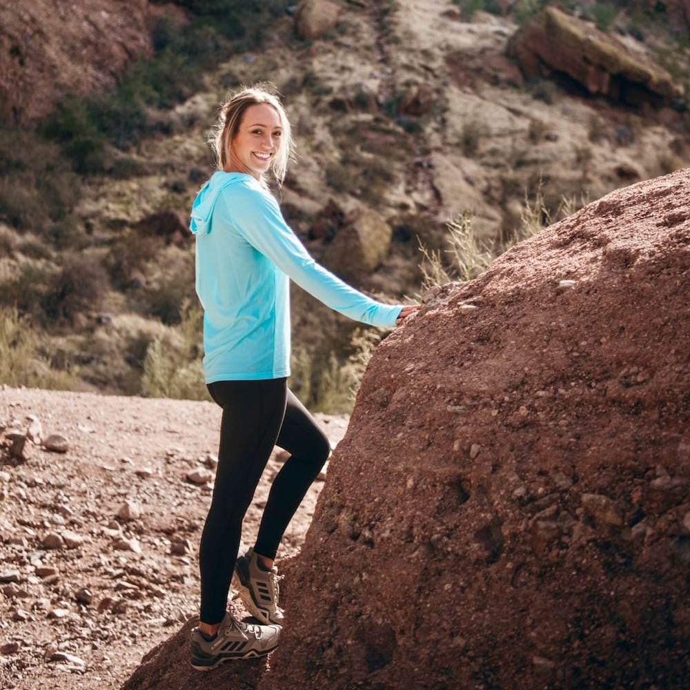 Mobile Cooling MCWT03 Women's Fast Drying Sun Protection Hooded Tee - Gorvex.com