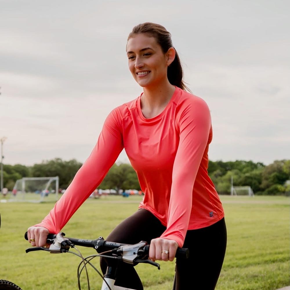 Mobile Cooling MCWT05 Women's Anti - Odor Ventilated Mesh Long Sleeve - Gorvex.com